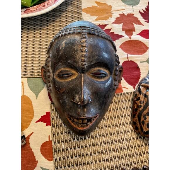 Vintage African Carved Wooden Baule Mask (10"x8") Tribal Art Figure Smiling - Picture 2 of 3